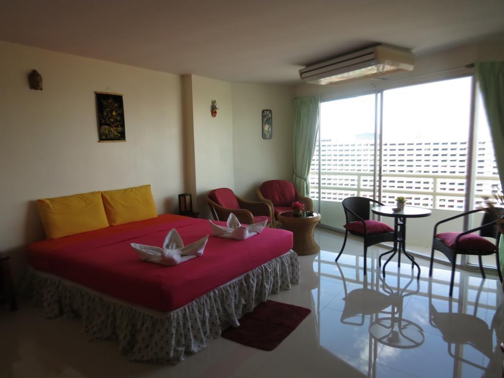 View Talay 1B Serviced Apartments Pattaya Oda fotoğraf